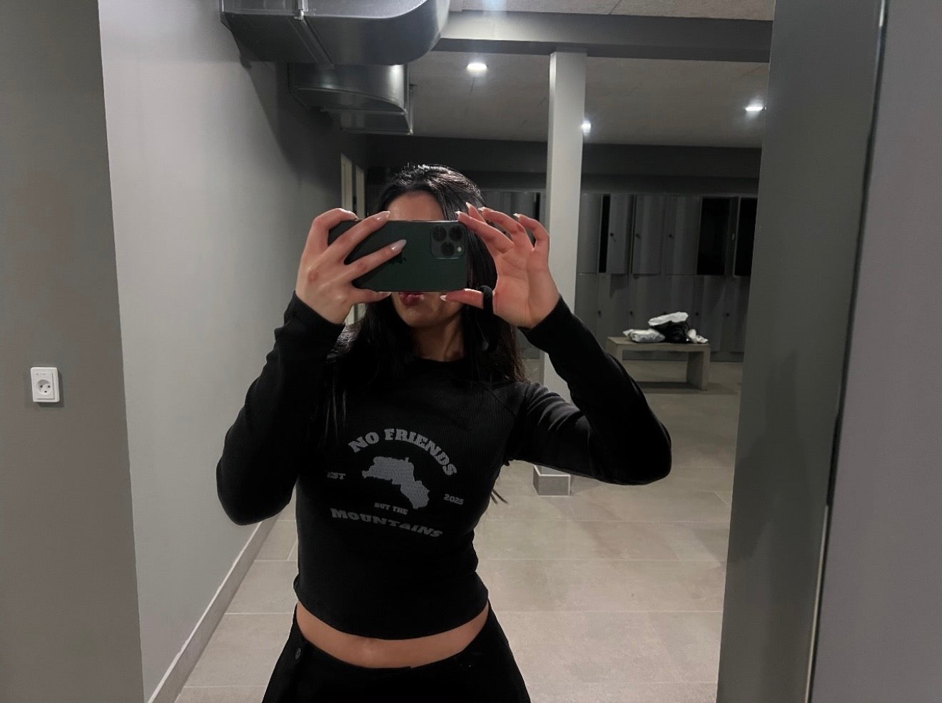 BLACK LONG SLEEVE WMNS TOP