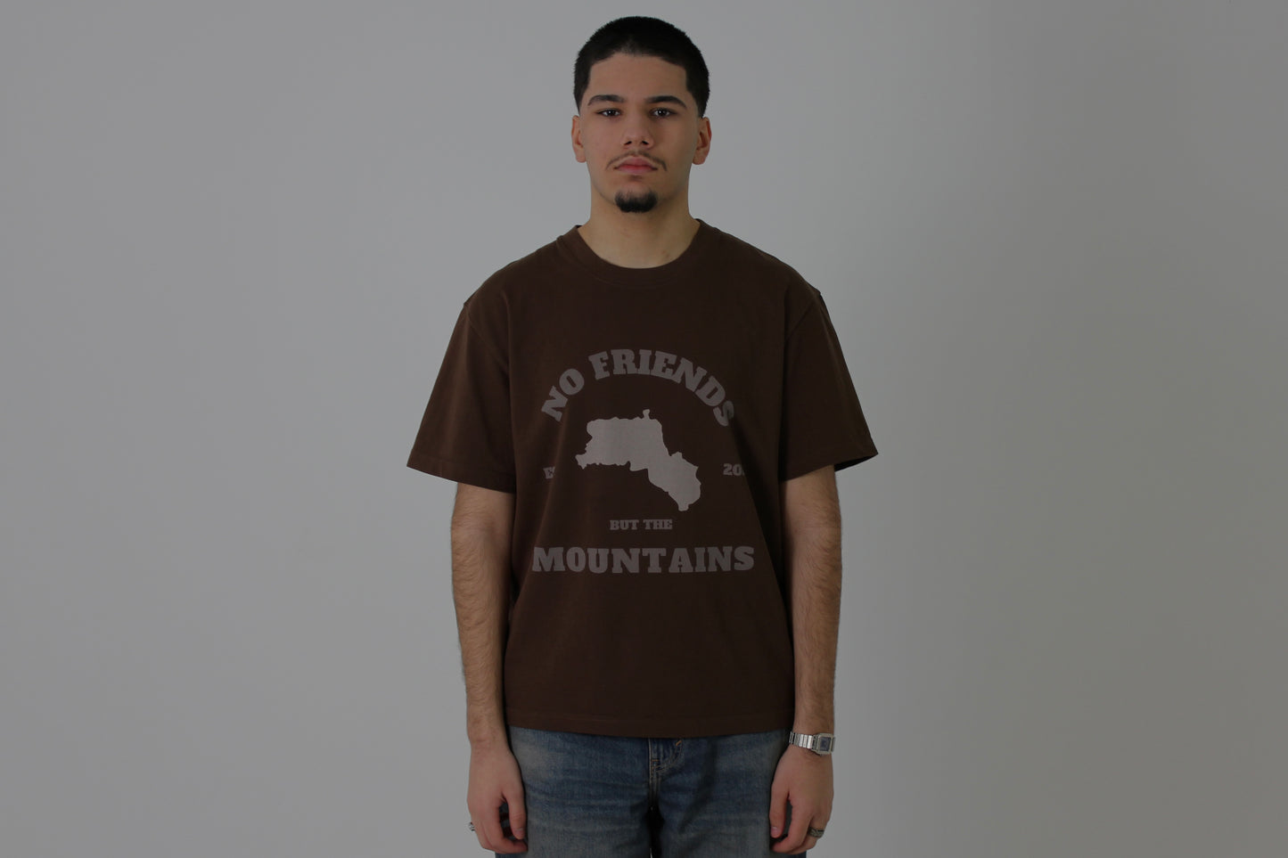 BROWN TEE