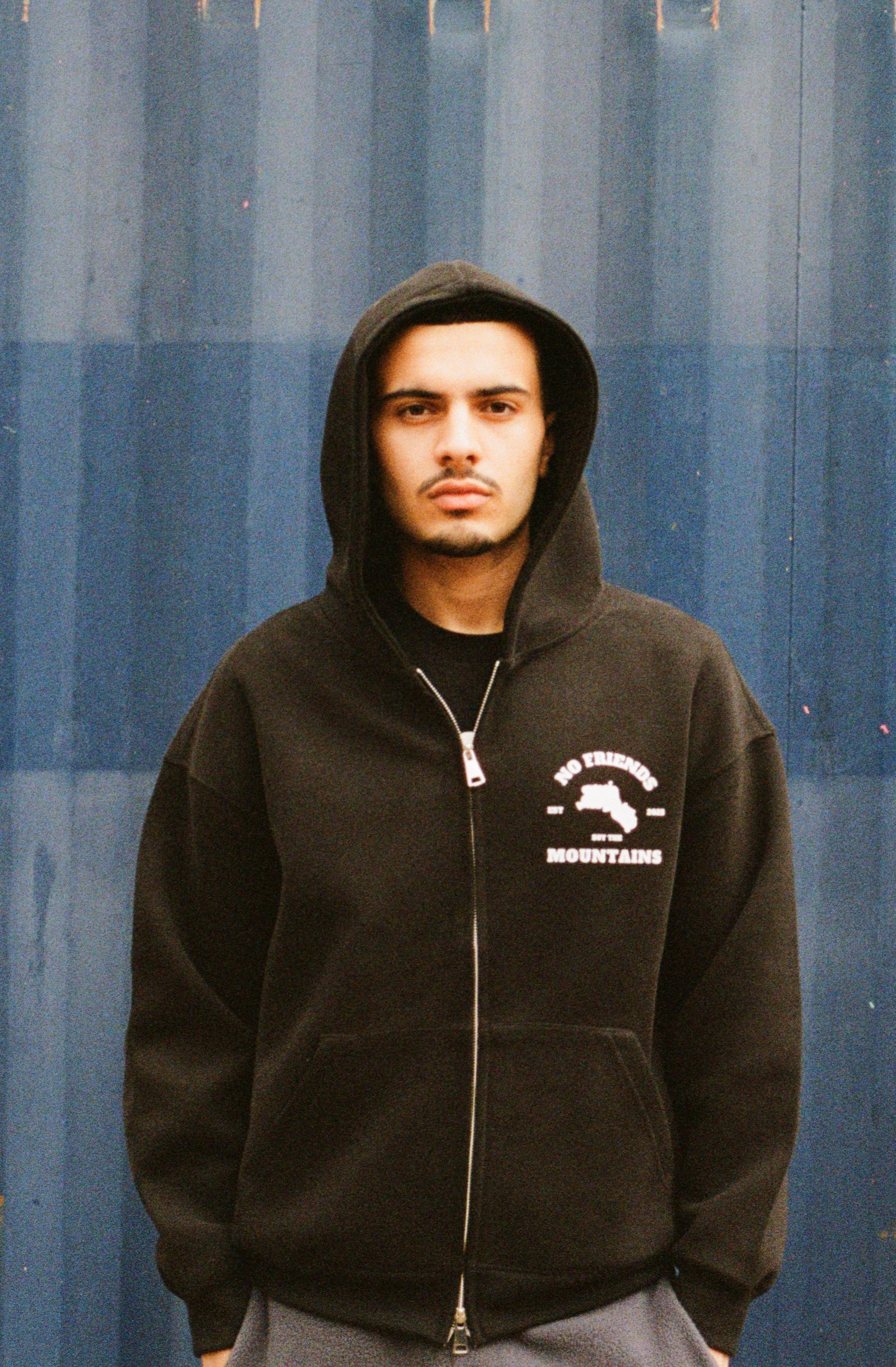 BLACK NFBTM ESSENTIALS ZIP UP